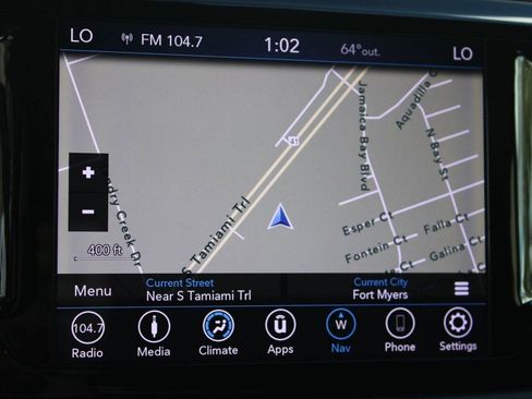 Used 2018 Chrysler Pacifica Touring Plus image 22