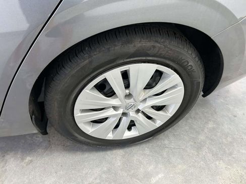 Used 2023 Nissan Sentra S FWD image 9