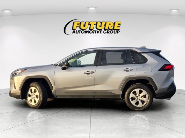Certified 2025 Toyota RAV4 LE FWD image 9