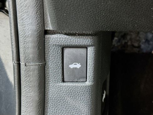 Used 2024 Honda Accord EX image 17