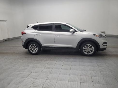 Used 2017 Hyundai Tucson SE image 11