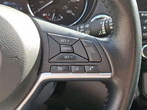 Used 2022 Nissan Rogue Sport SV image 21