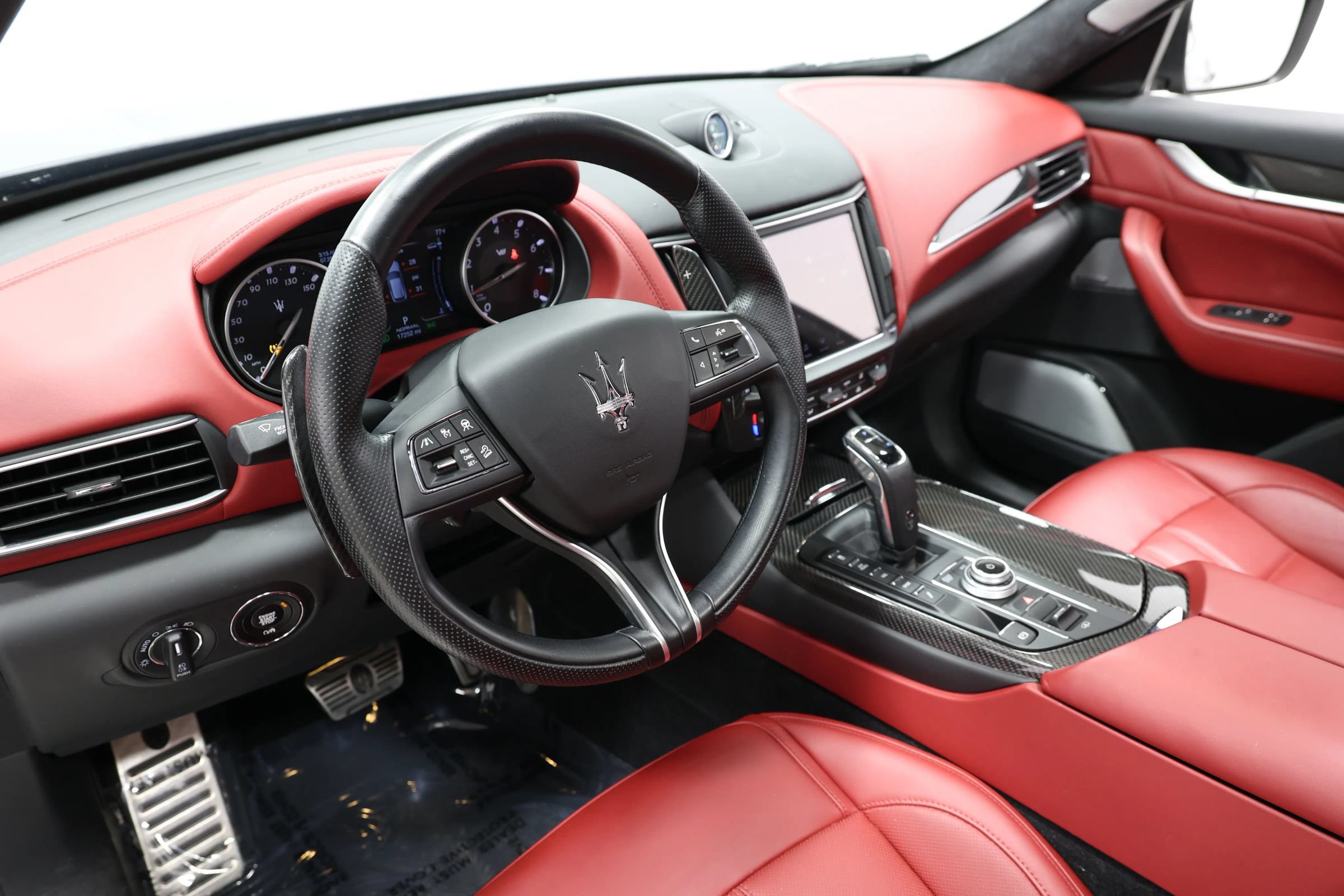 Used 2021 Maserati Levante GTS AWD/4WD image 2