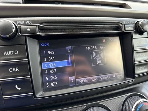Used 2015 Toyota RAV4 LE FWD image 16