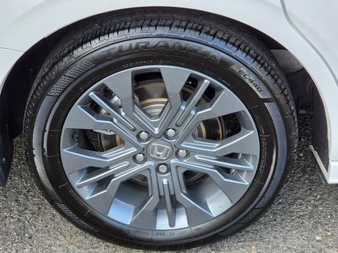 Used 2025 Honda Odyssey Touring image 12