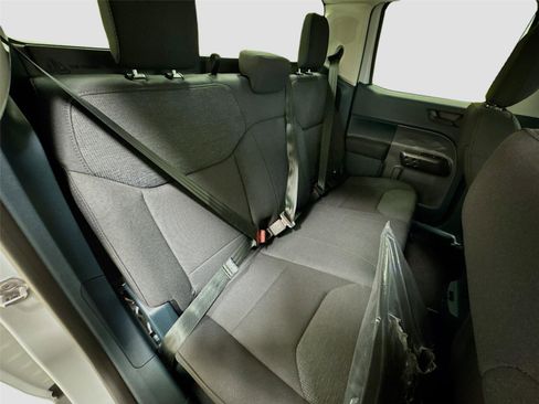 New 2026 Ford Maverick XL image 23