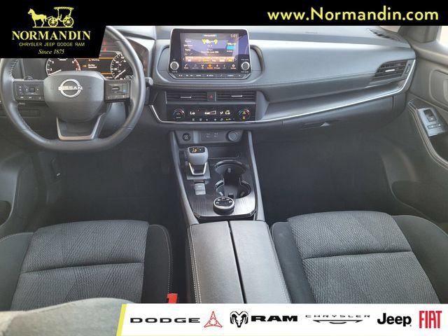 Used 2025 Nissan Rogue SV AWD/4WD image 6