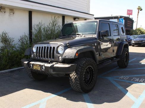 Used 2016 Jeep Wrangler Unlimited Sport w/ Quick Order Package 24S AWD/4WD image 3