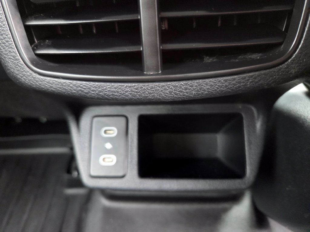 Used 2024 Kia Seltos S AWD/4WD image 27