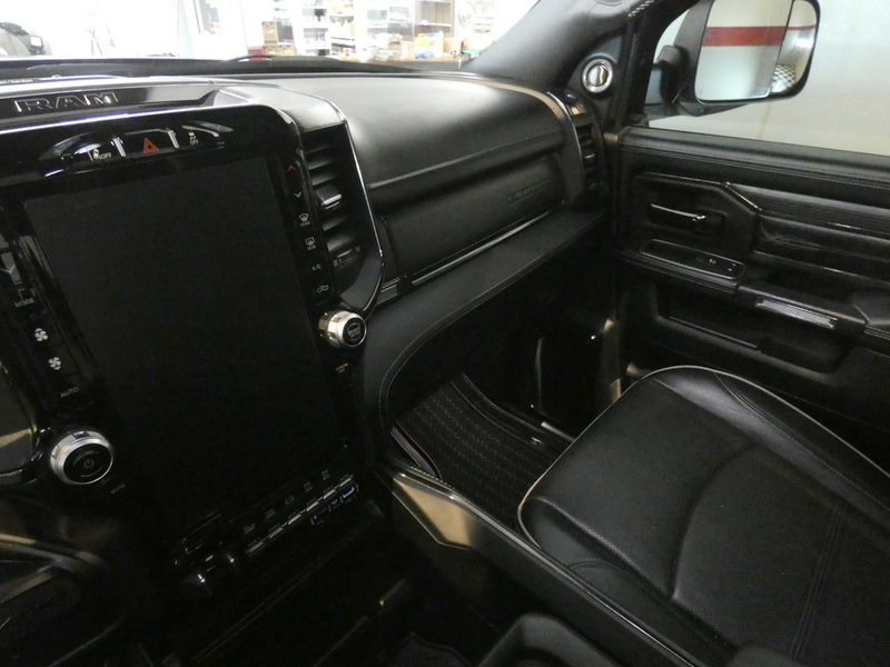 Used 2022 RAM 3500 Limited AWD/4WD image 12