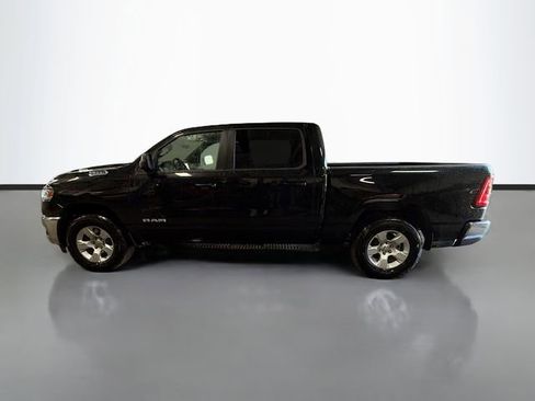 New 2026 RAM 1500 4x4 Crew Cab image 9