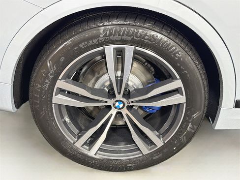 New 2026 BMW X7 xDrive40i w/ Executive Package image 37