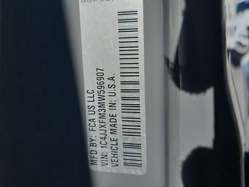 Used 2021 Jeep Wrangler Unlimited Rubicon image 39