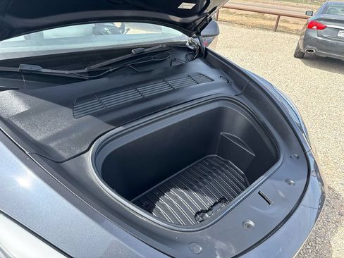 Used 2023 Tesla Model Y Long Range AWD/4WD image 36