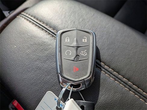 Used 2019 Cadillac XTS Luxury image 33