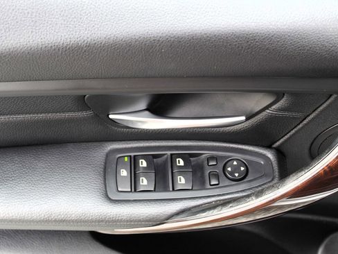 Used 2014 BMW 328i xDrive XI SULEV image 10