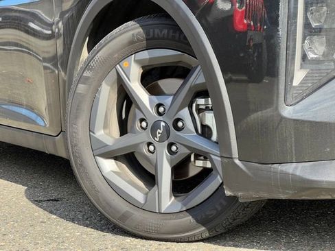 Used 2025 Kia K4 LXS image 2