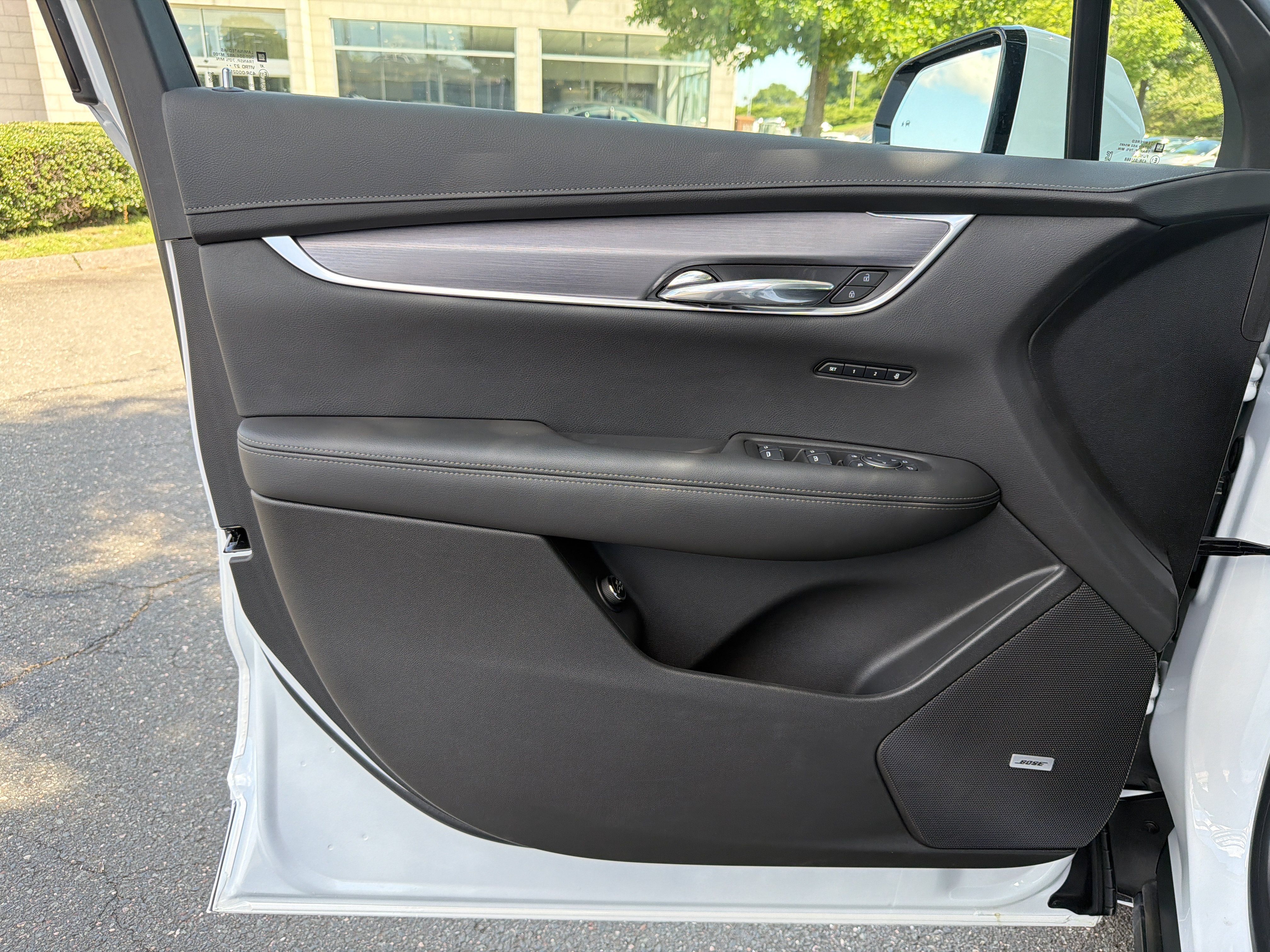 Used 2025 Cadillac XT6 Luxury AWD/4WD image 21