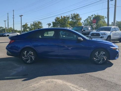 New 2025 Hyundai Elantra Sport image 4