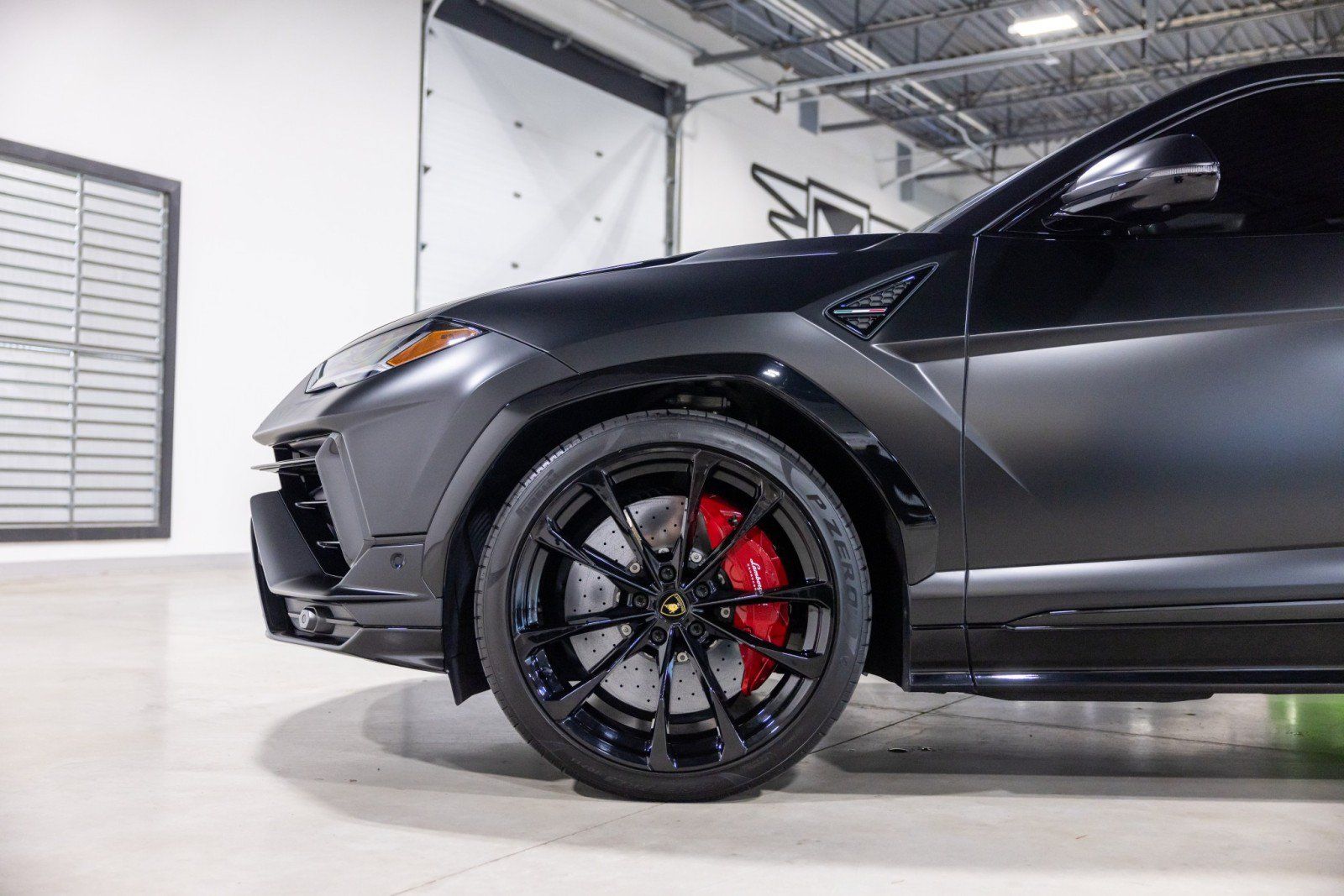 Used 2024 Lamborghini Urus S AWD/4WD image 19
