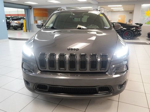 Used 2016 Jeep Cherokee Latitude w/ Comfort/Convenience Group AWD/4WD image 17