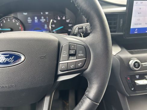 Used 2020 Ford Explorer XLT w/ Equipment Group 202A image 30