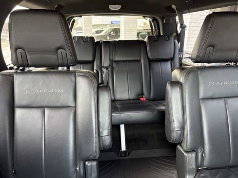 Used 2015 Ford Expedition EL Platinum image 8