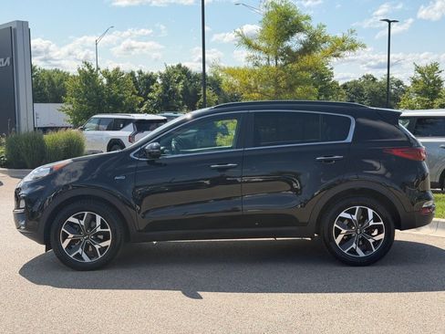 Used 2022 Kia Sportage EX AWD/4WD image 4