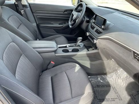 Used 2023 Nissan Altima 2.5 S image 17