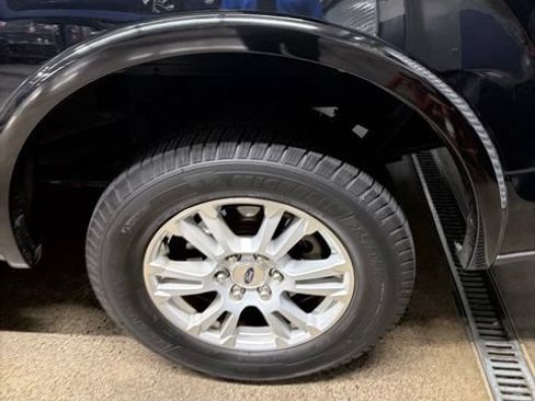 Used 2016 Ford F150 Lariat w/ Equipment Group 501A Mid RWD image 3