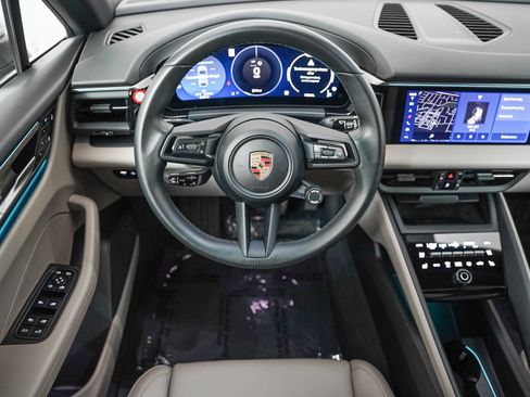 Certified 2025 Porsche Macan Electric w/ Premium Package RWD image 15