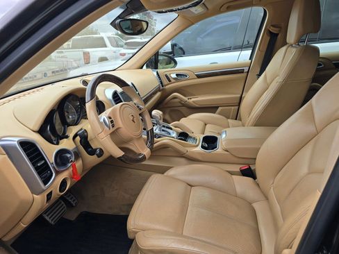 Used 2014 Porsche Cayenne S AWD/4WD image 16