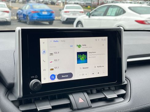 Used 2025 Toyota RAV4 XLE image 21