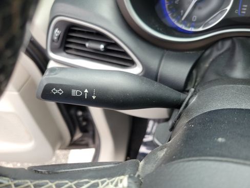 Used 2020 Chrysler Voyager LX w/ Cold Weather Group FWD image 23