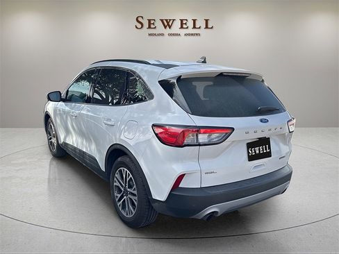 Used 2021 Ford Escape SEL w/ Technology Package image 4