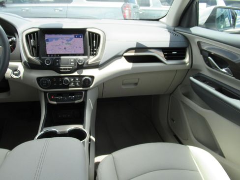 Used 2023 GMC Terrain Denali AWD/4WD image 14