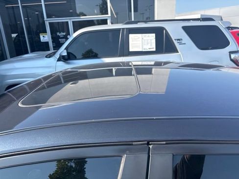 Used 2021 Nissan Altima 2.5 SV w/ SV Premium Package AWD/4WD image 3
