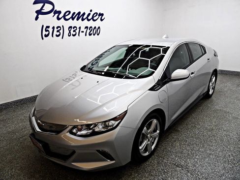 Used 2018 Chevrolet Volt LT w/ Comfort Package image 1