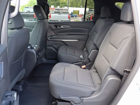 New 2026 Chevrolet Traverse LT w/ LPO, Floor Liner Package image 19