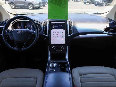 Certified 2023 Ford Edge SE w/ Black Appearance Package AWD/4WD image 12