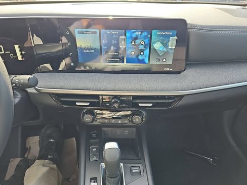 New 2026 Nissan Kicks SV w/ SV Premium Package FWD image 23