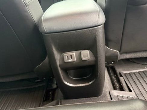 Used 2022 Chevrolet Colorado Z71 image 18