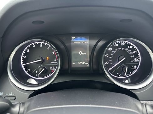 Certified 2018 Toyota Camry SE w/ Moonroof Package image 20