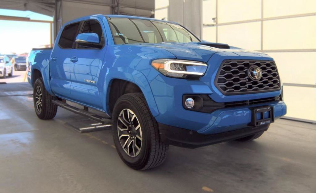 Used 2021 Toyota Tacoma TRD Sport w/ Technology Package AWD/4WD image 1