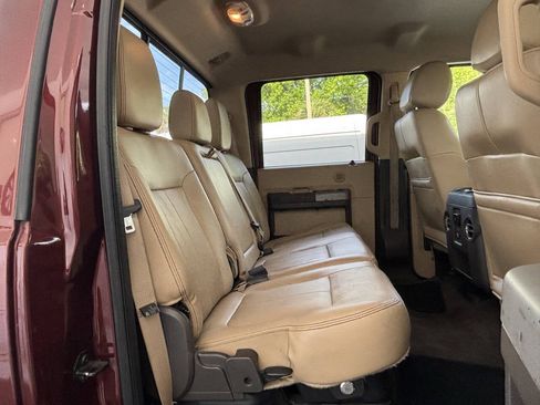 Used 2015 Ford F350 Lariat w/ Lariat Interior Package AWD/4WD image 28