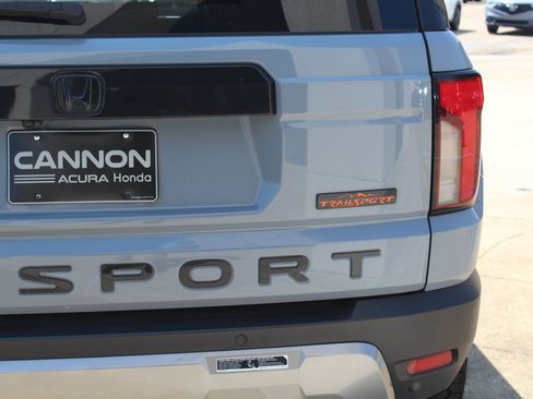 Used 2026 Honda Passport TrailSport Elite image 4