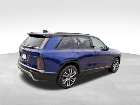 New 2026 Cadillac Vistiq Sport image 4