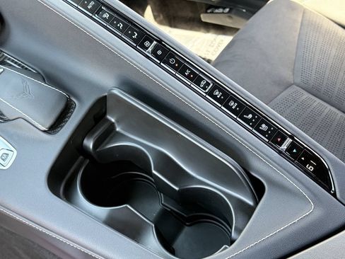Used 2025 Chevrolet Corvette Z06 RWD image 29