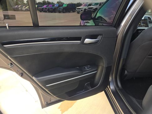 Used 2023 Chrysler 300 Touring w/ Sport Appearance Package RWD image 14
