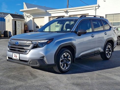 Certified 2025 Subaru Forester Premium w/ Convenience Package #1 image 3